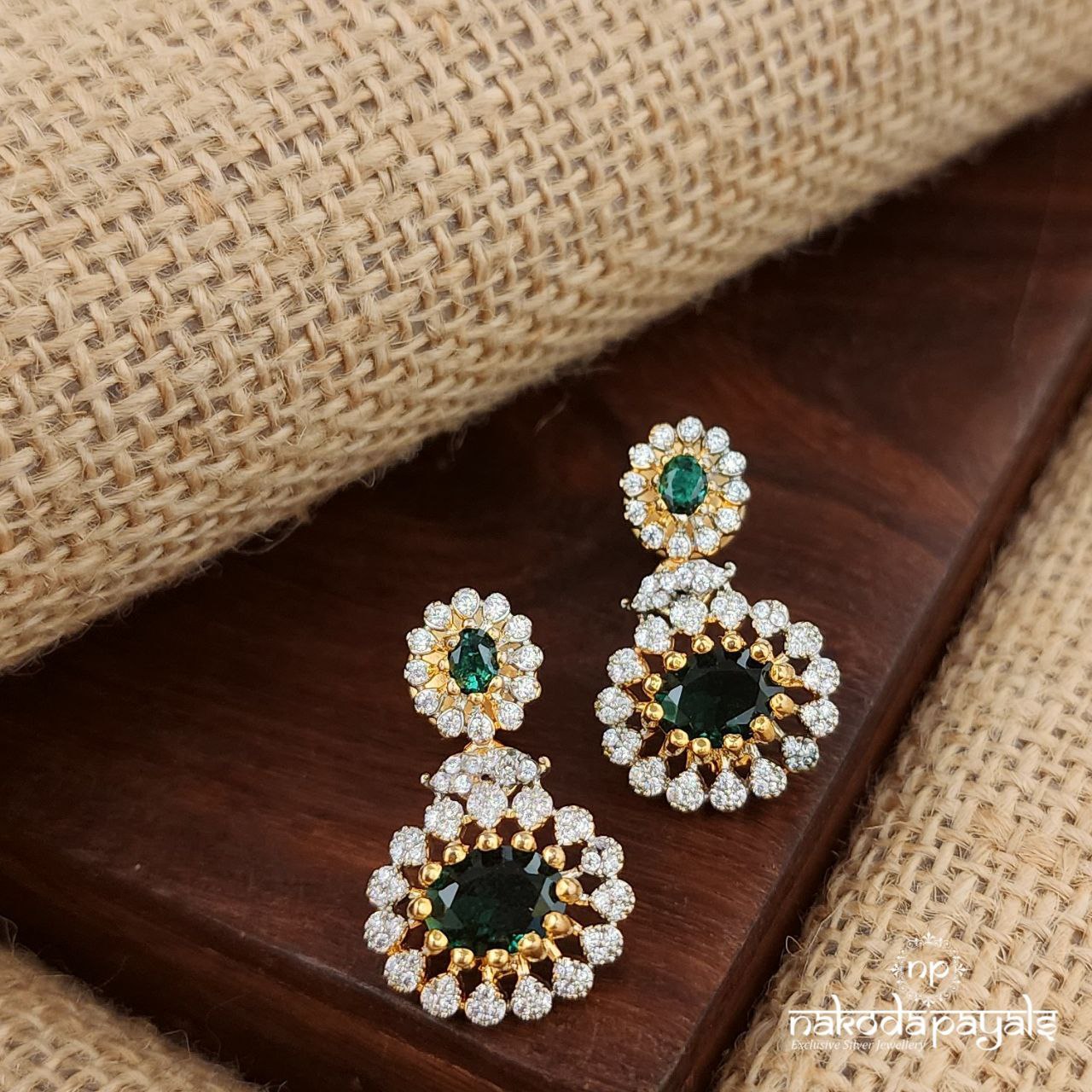 Emerald Green Studs (Ge9599)