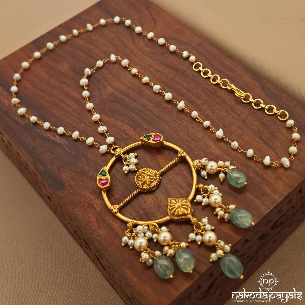Gorgeous Kundan Neckpiece (Gn10892)