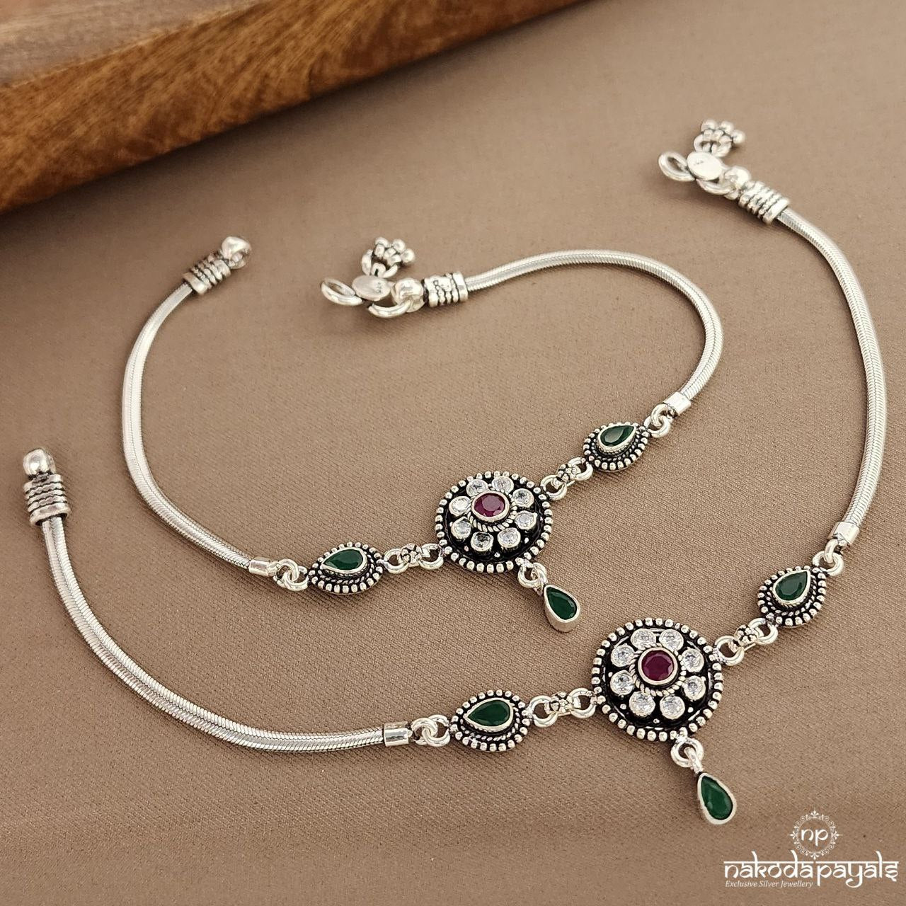 Green Drop Circular Anklets (A6606)