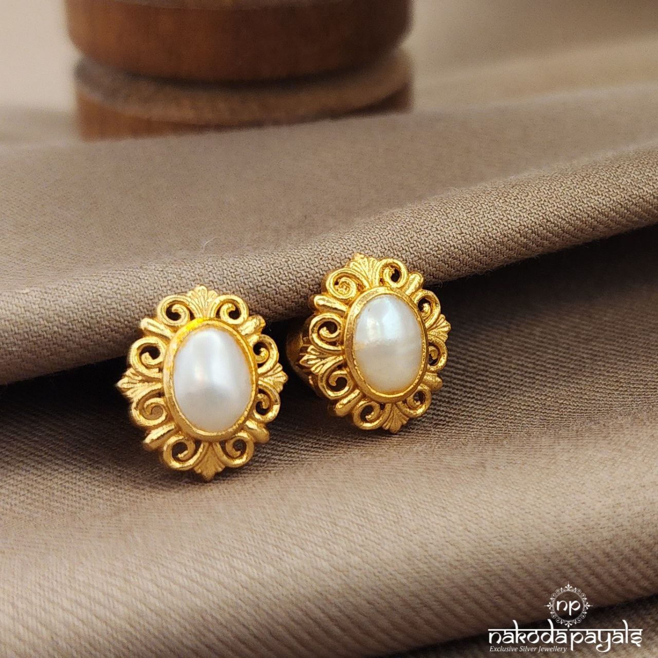 Stunning Pair Studs (Ge9820-25)