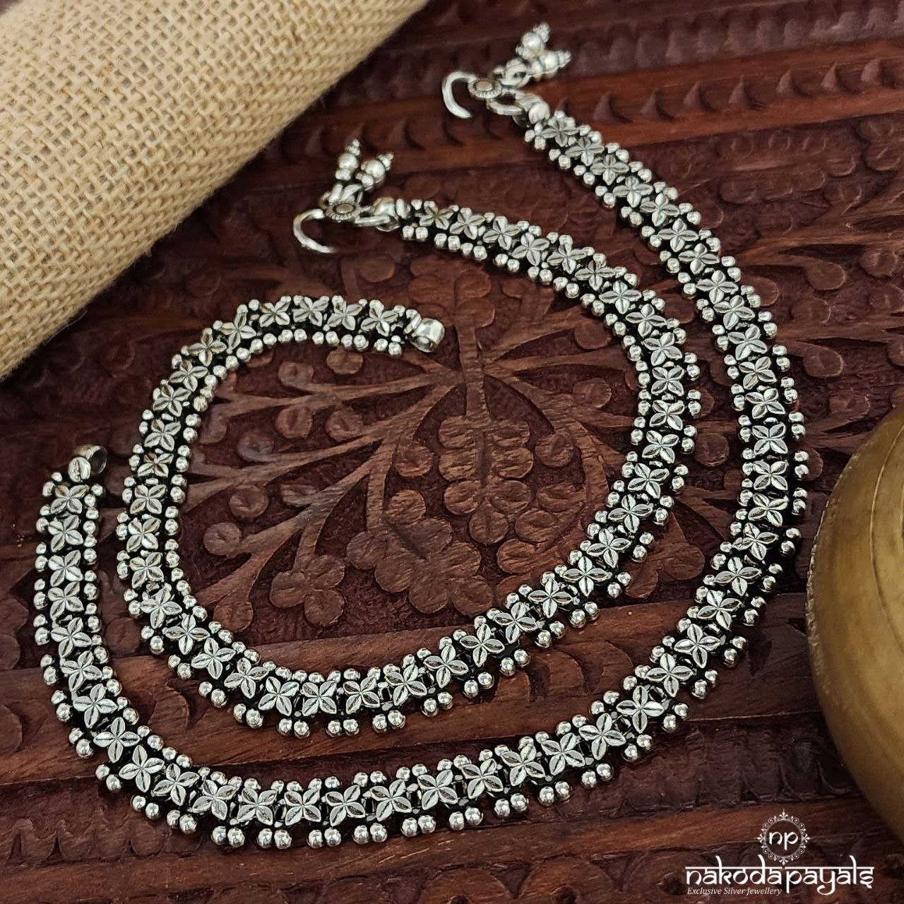 Mini Leafy Stamped Anklets (A6465)