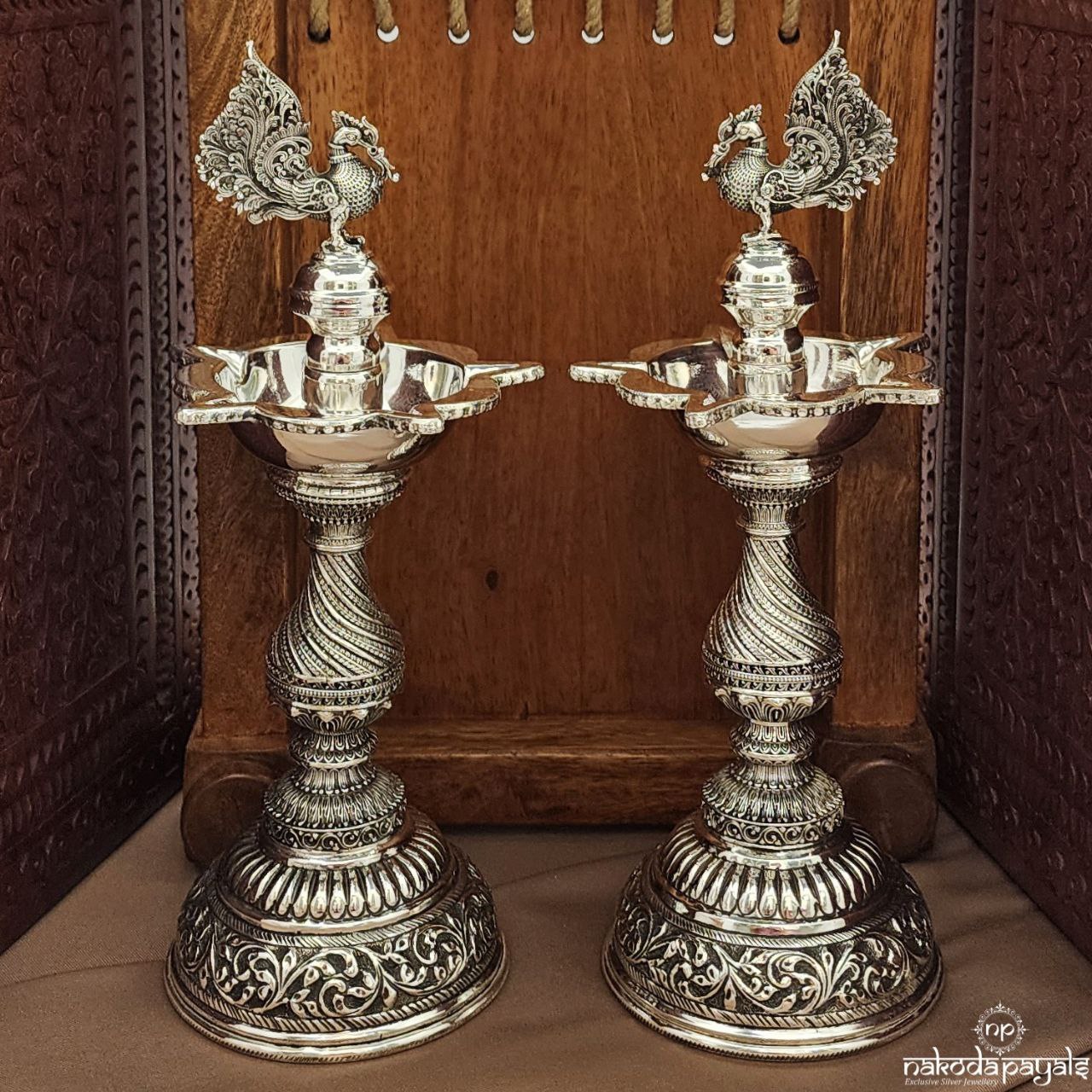 Peacock Charm 9.5' Deepam Pair (Aa2203)