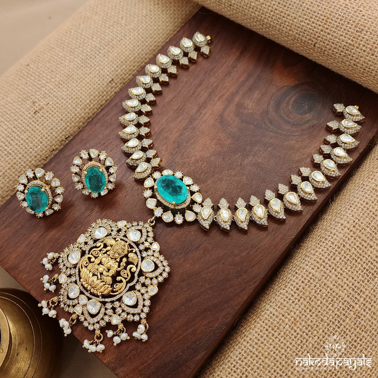 Green Moissanite Neckpiece With Earrings (Gn8962)