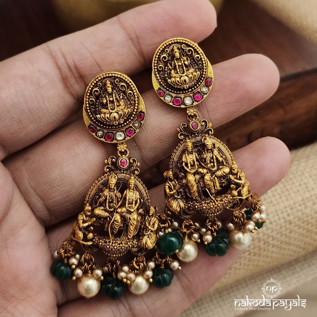 Ram Darbaar Kundan Neckpiece With Earrings (Gn9050)