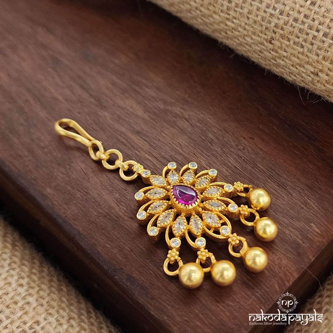 White Ball Drop Maang Tika (Gm1004)