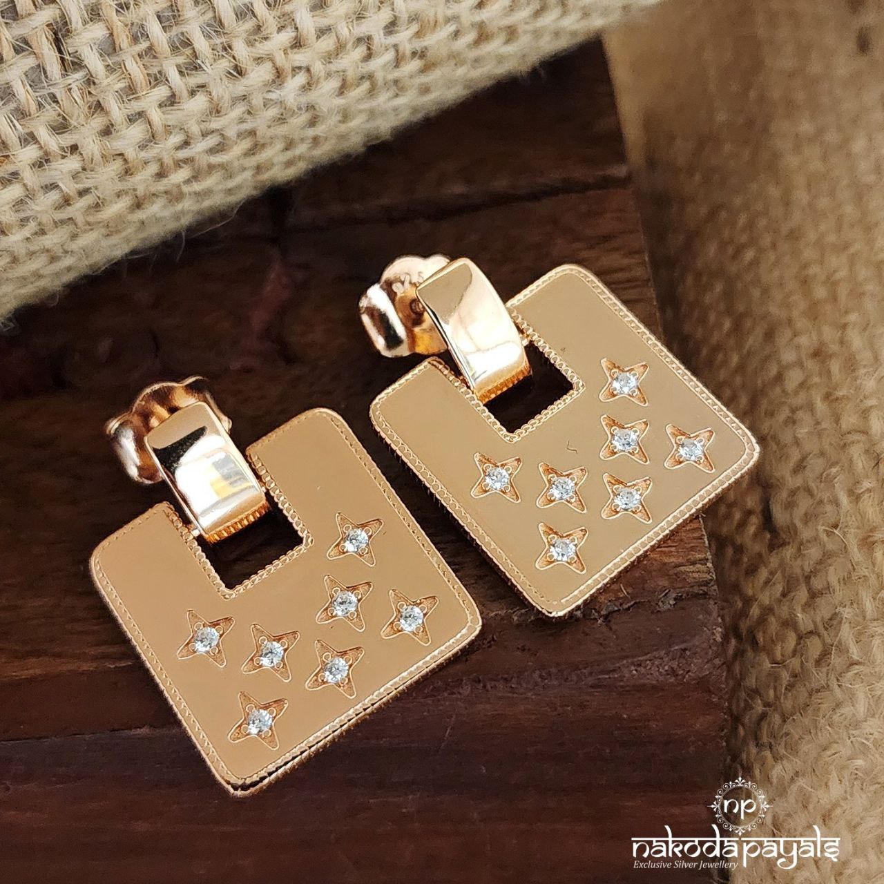 Glittering Star Earrings (St3058)