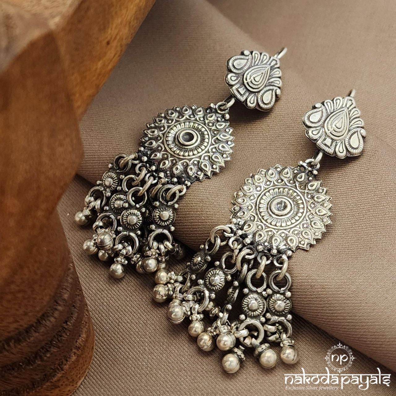 Circular Stamped Floral Hangings (C3671)