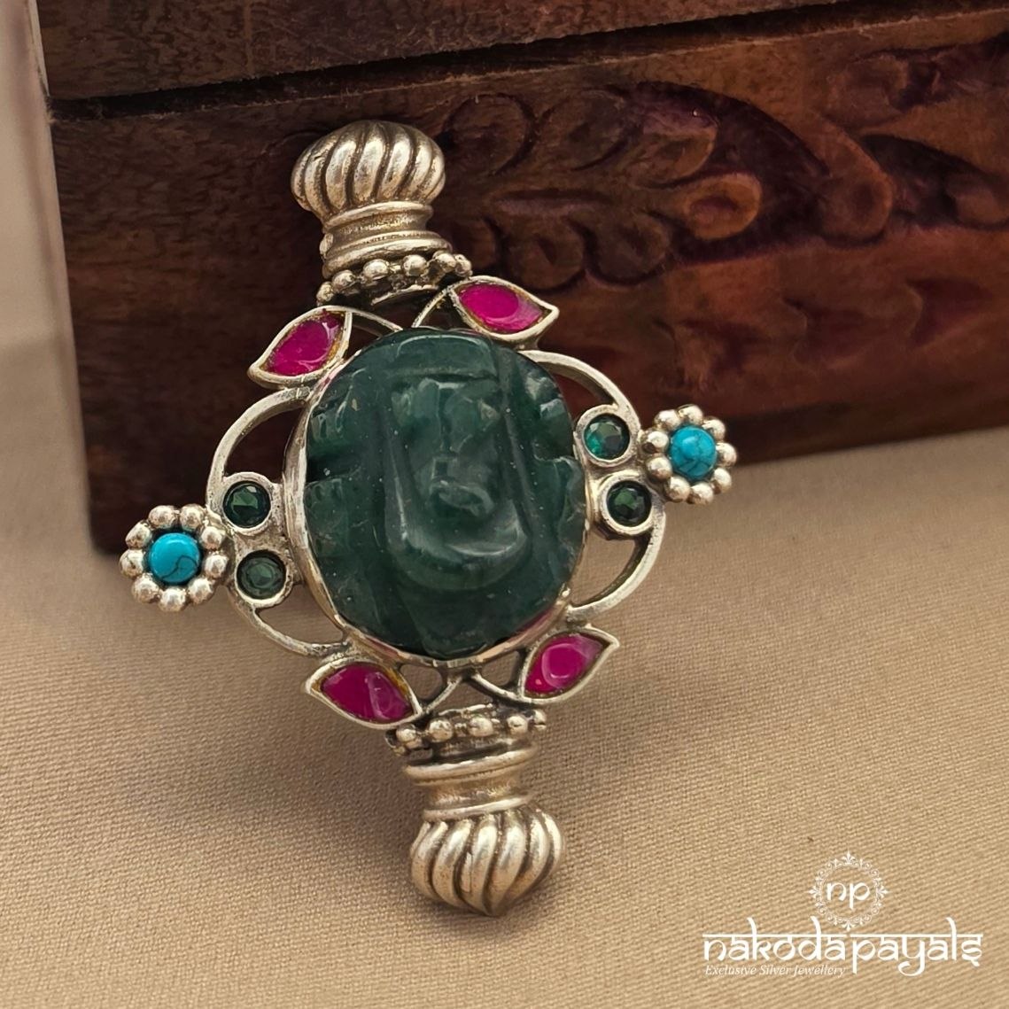 Kundan Jade Ganesha Finger Ring (F3037)