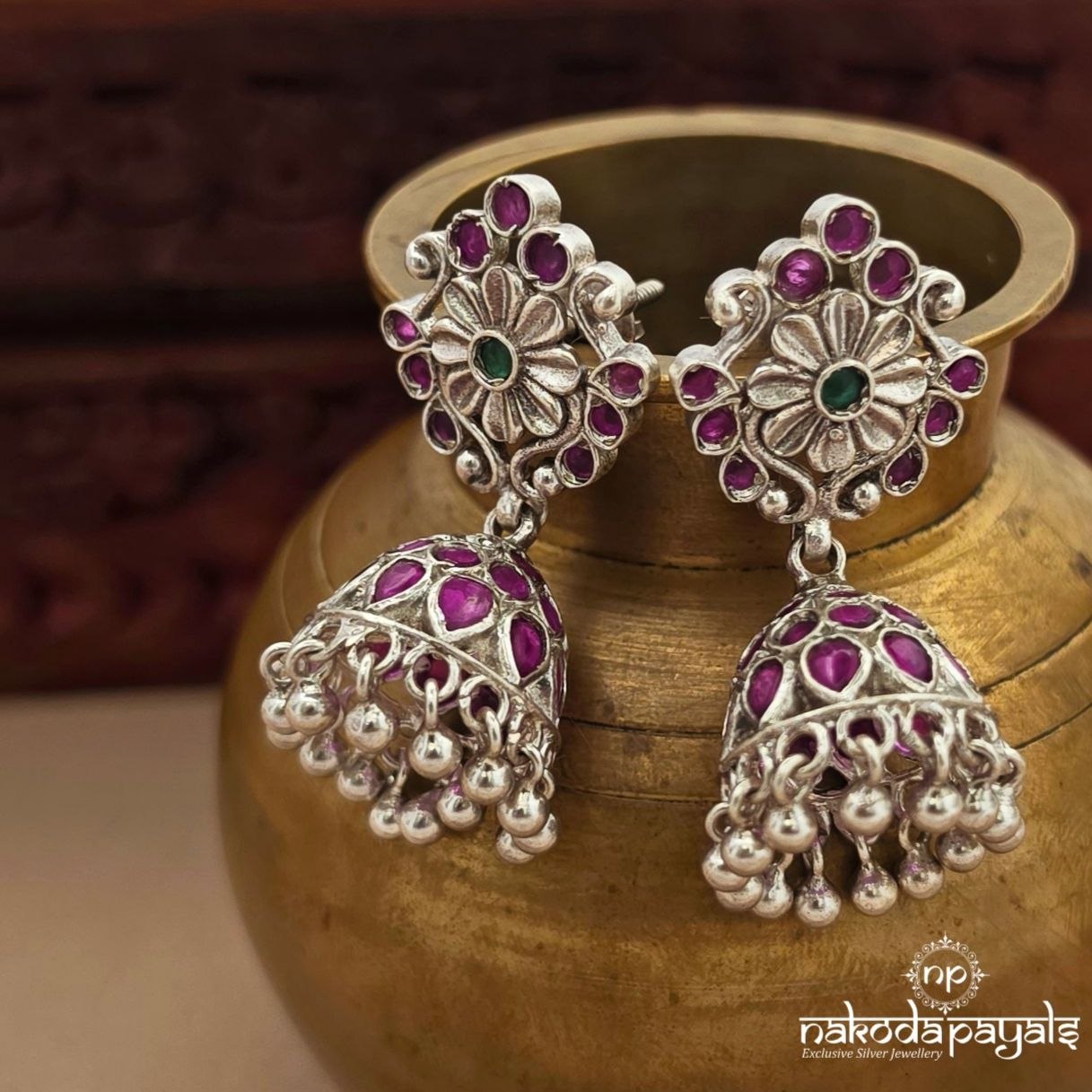 Floral Exemplary Jhumka (Ge1769)