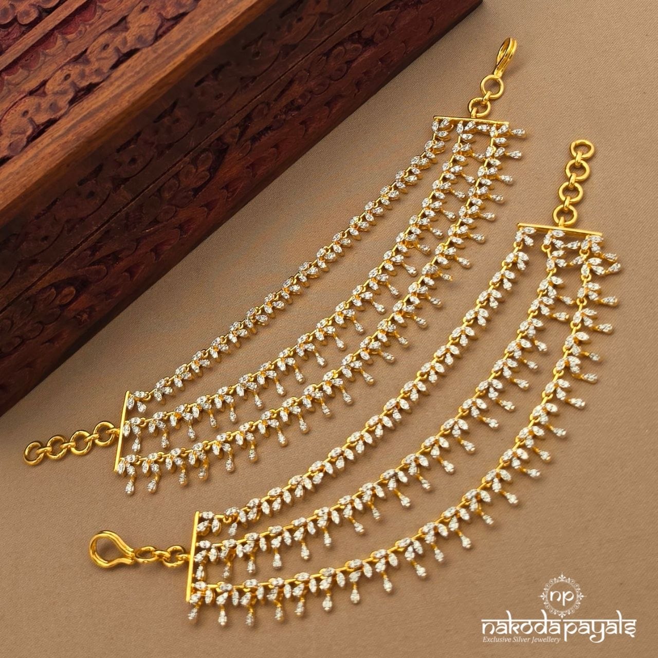 Sparkling leafy maati (Gm1280)