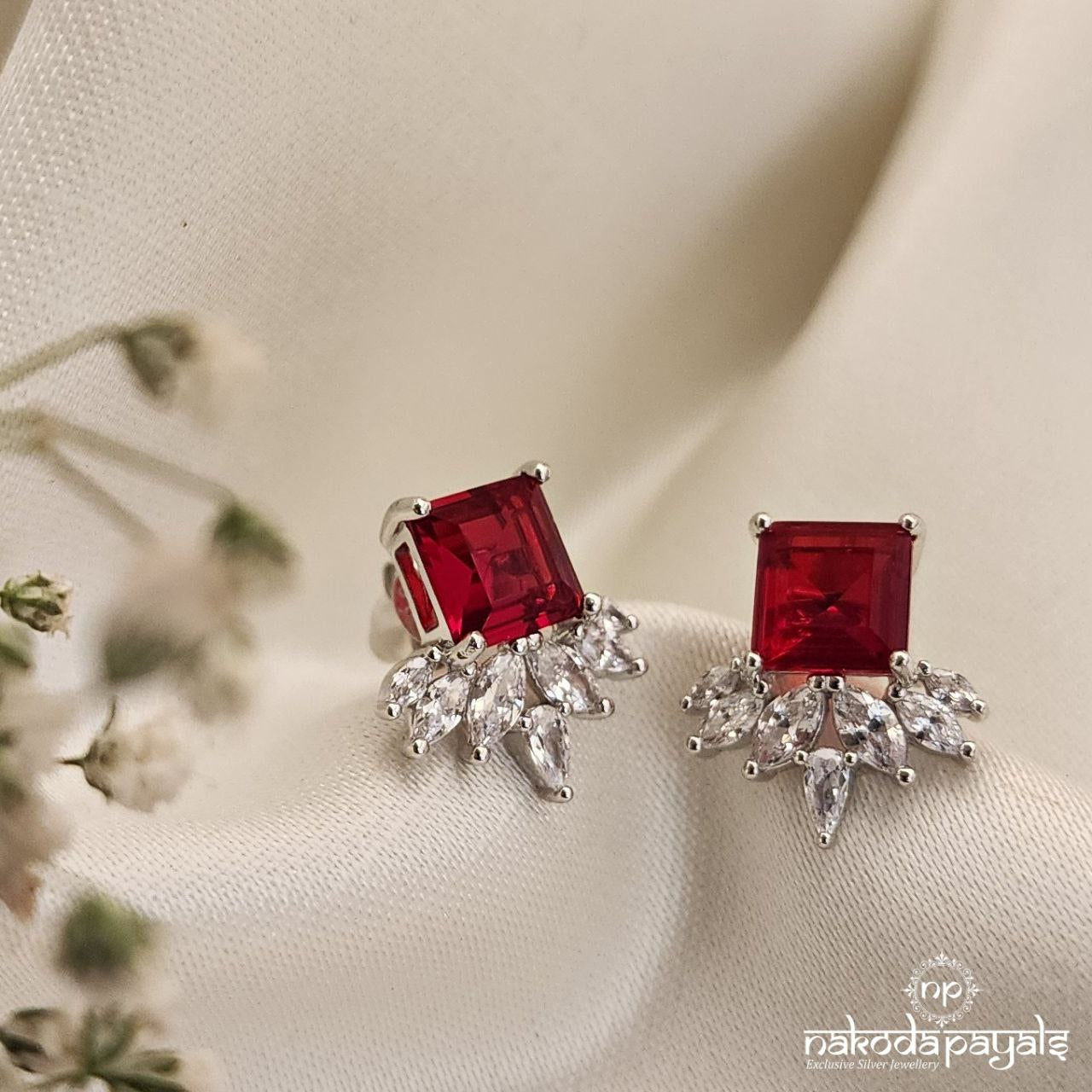 Charming Squarish Red Earrings (St2873)