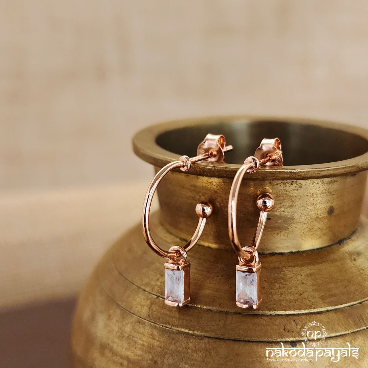 White Drop Rose Gold Earrings (St2810)