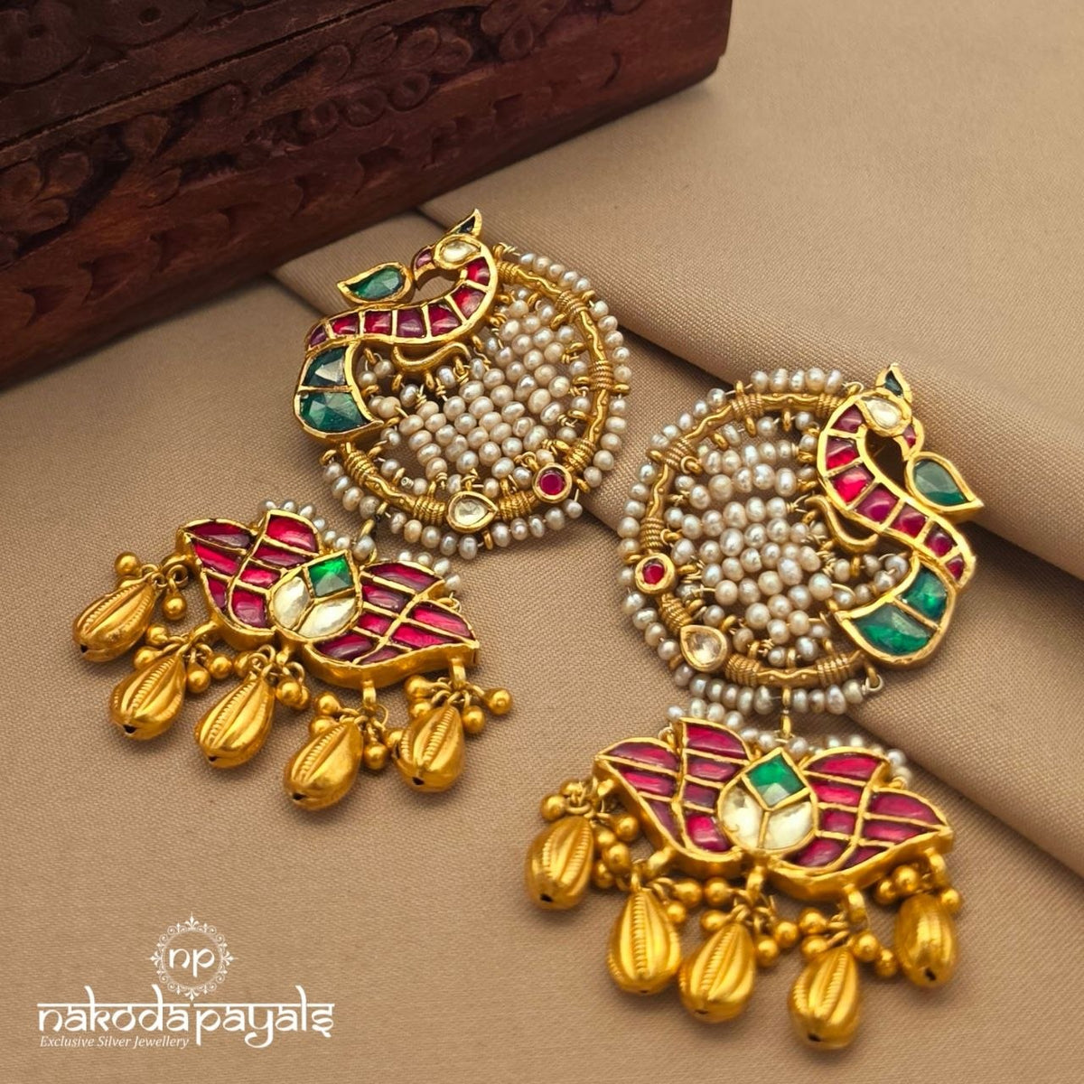Stunning Pearly Chandbali (Ge11441)