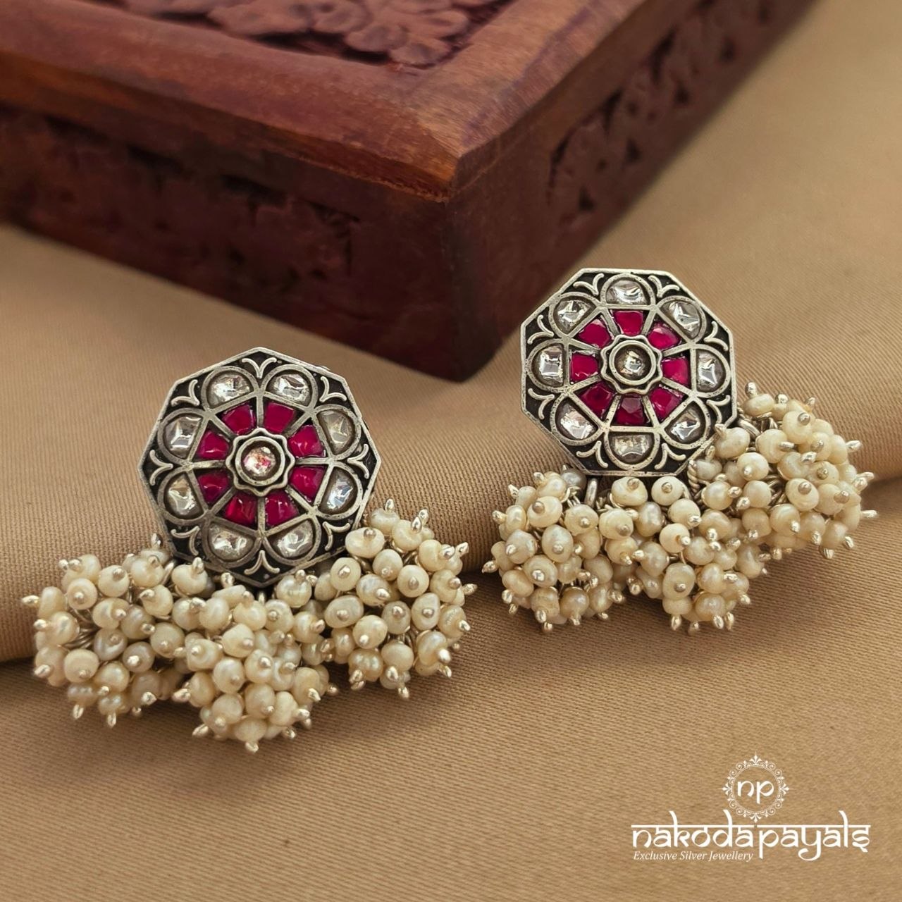 Pearled Studs (S9701)
