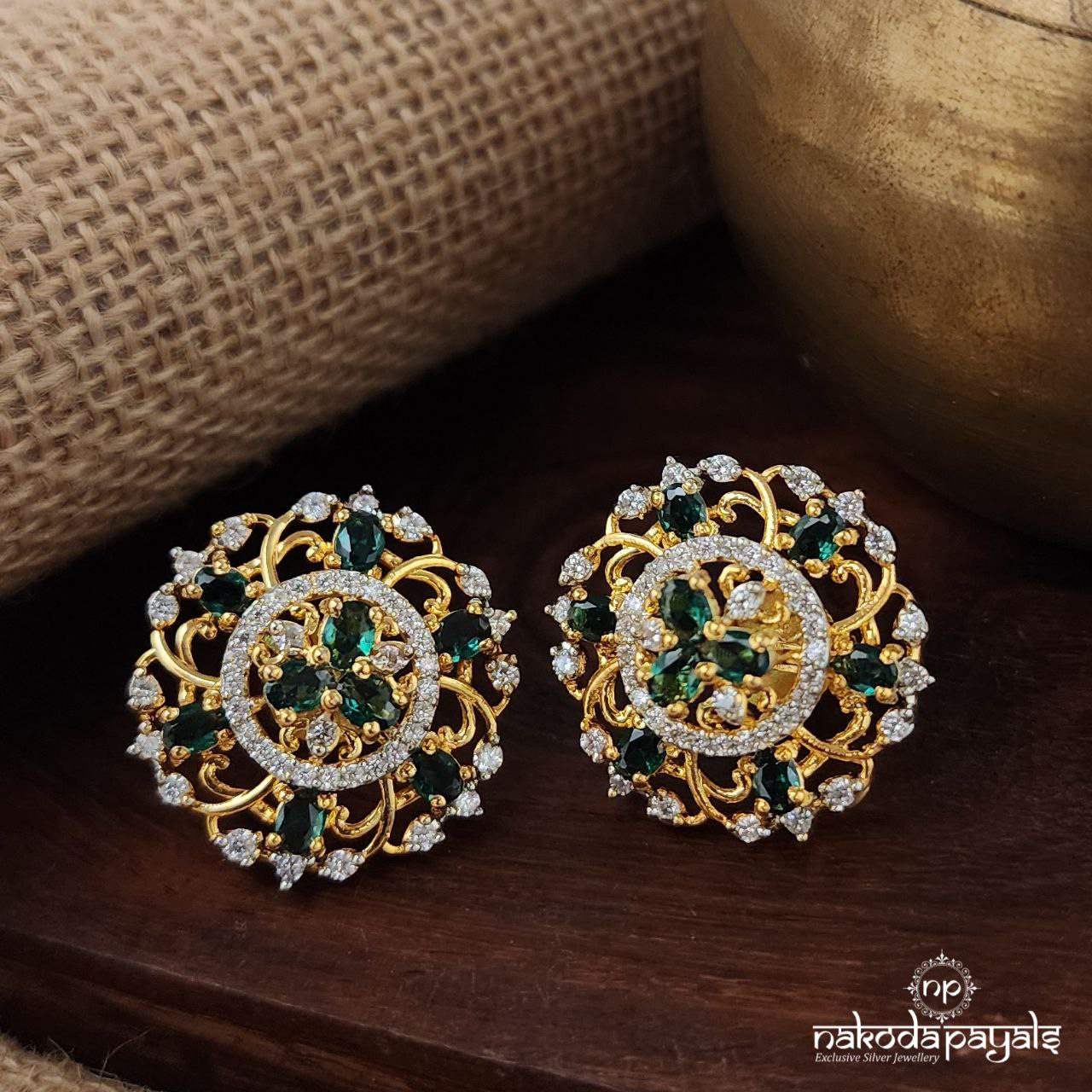 Greenish CZ Studs (Ge9595)