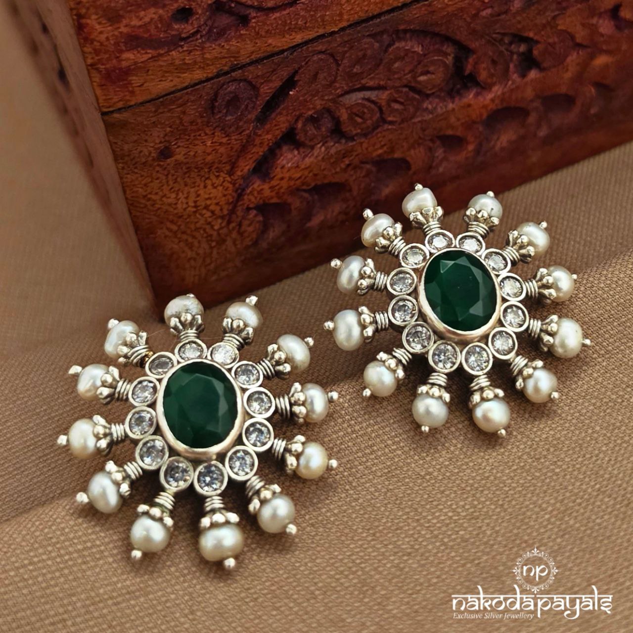 Green Oval Studs (S9613)