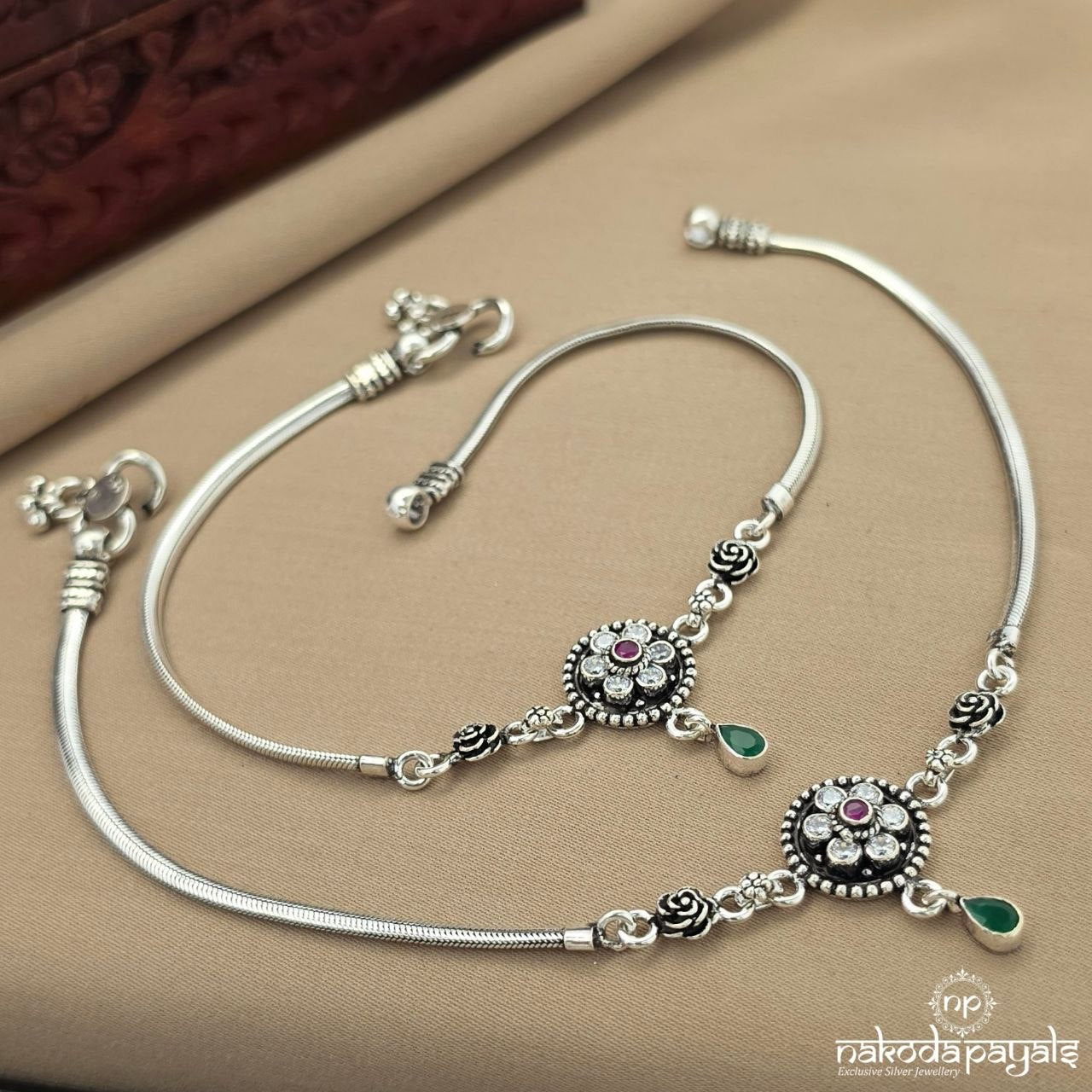 Green Drop Anklet (A6987)