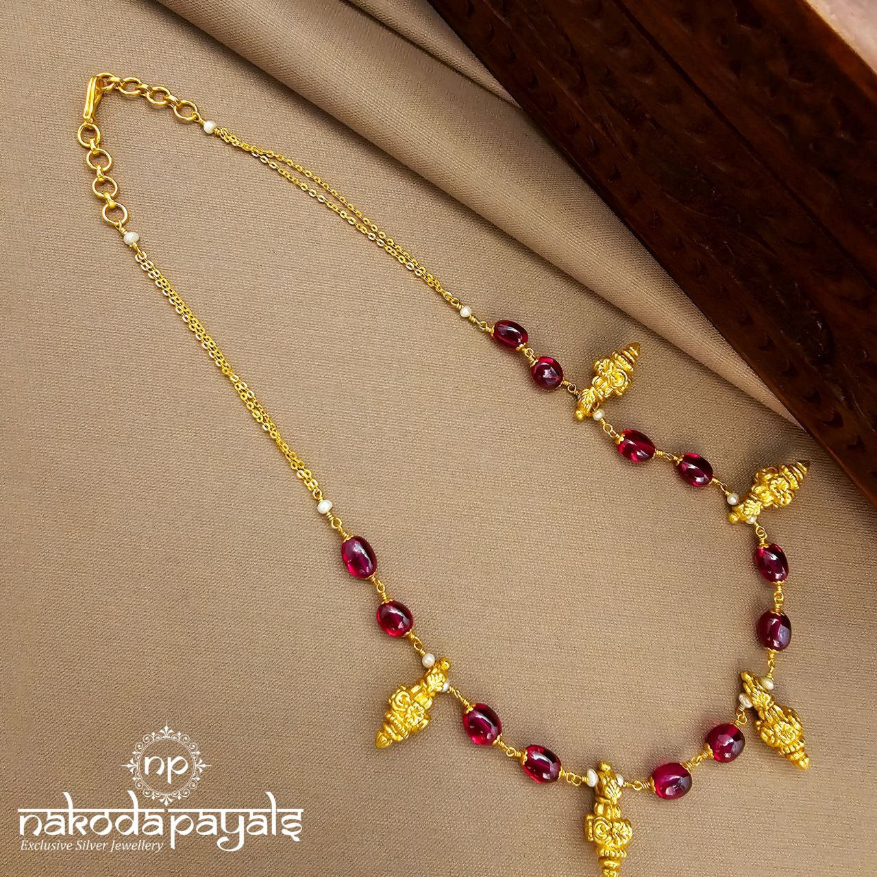Traditional Red Neckchain (Gn9969)