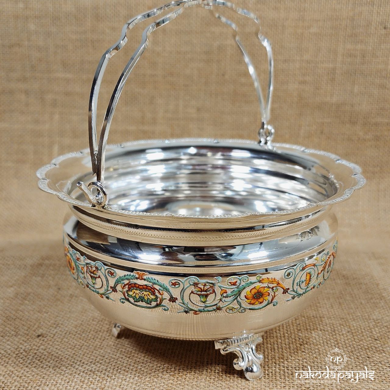 Amazingly Cute Flower Basket(Aa1527)