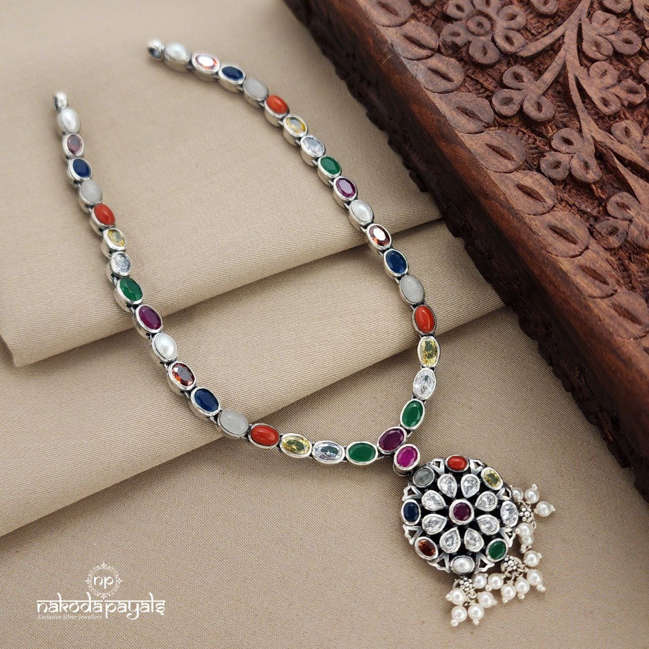 Green & Navaratna Reversible Neckpiece (N10732)