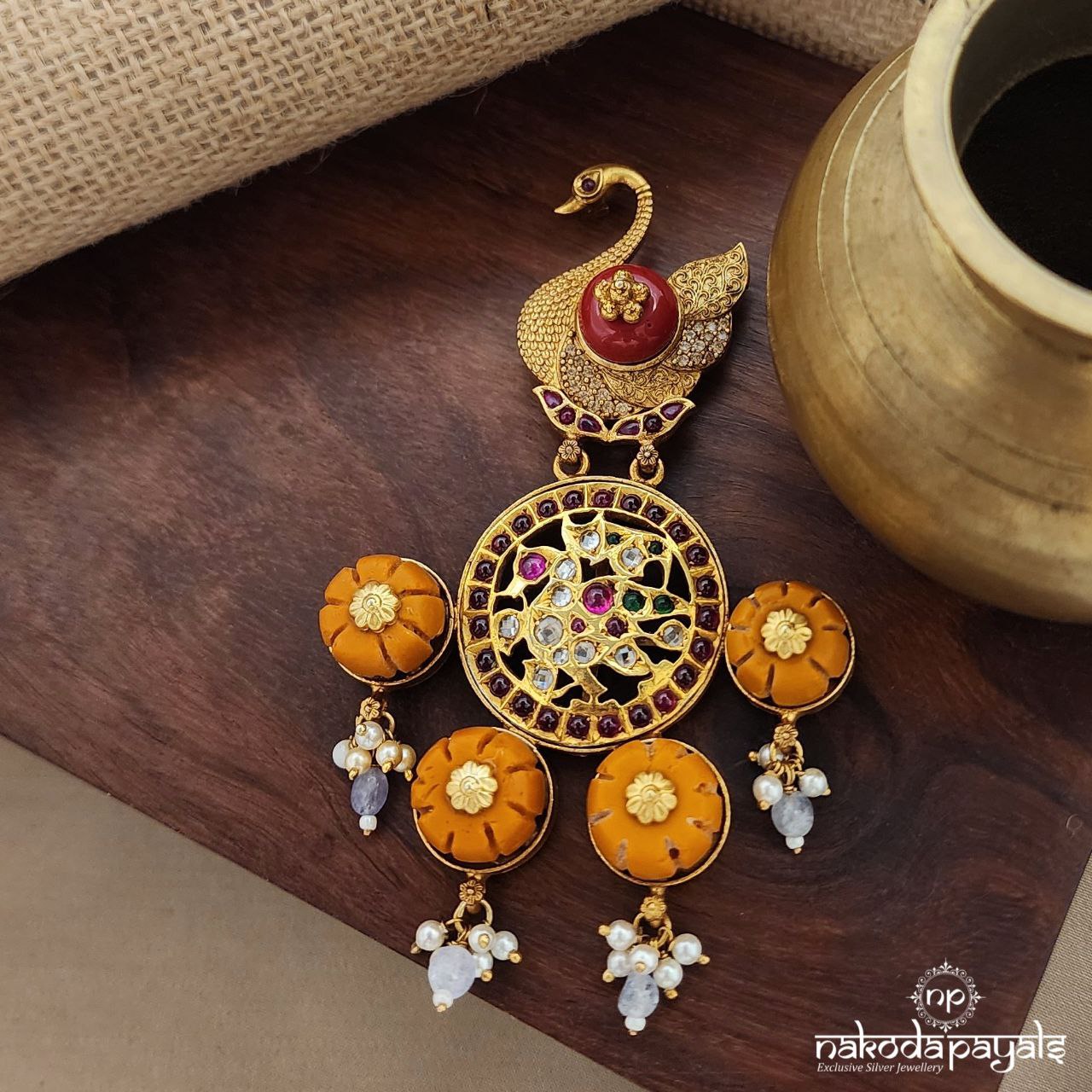 Peacock Sunset Coral Pendant (Gp2034)