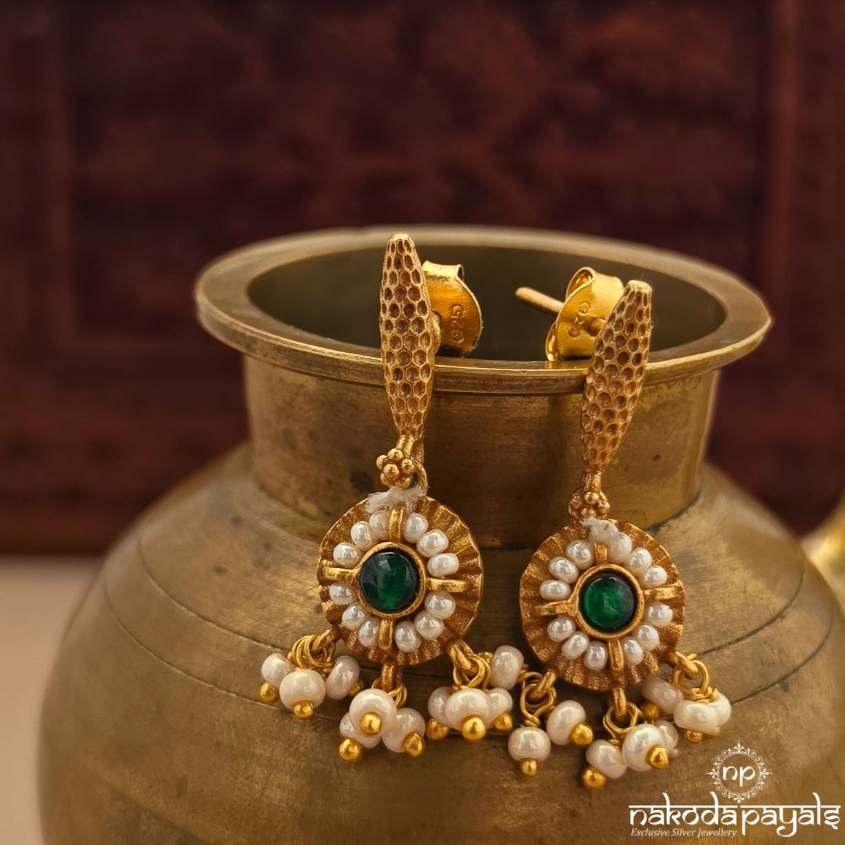 Green Dot Pearly Chandbali (Ge11281)