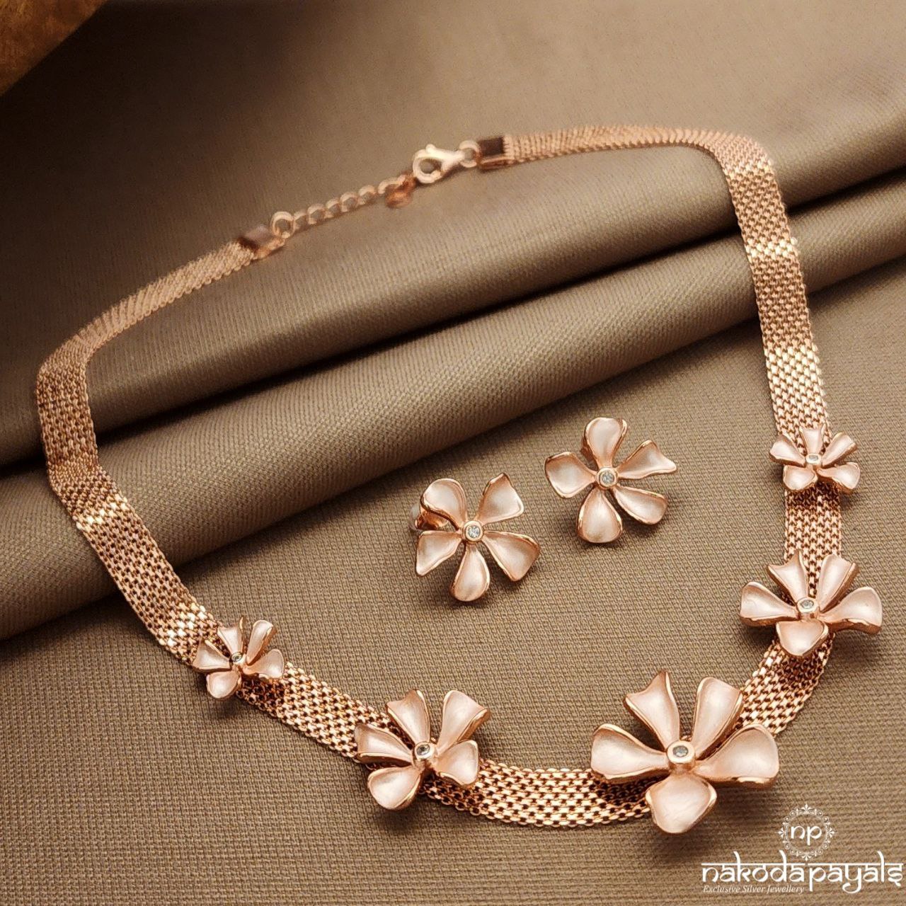 Rose Gold Floral Neckpiece With Earrings (St3831)