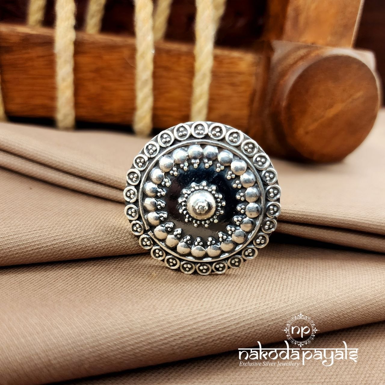 Circular Plain Finger Ring (F2936)