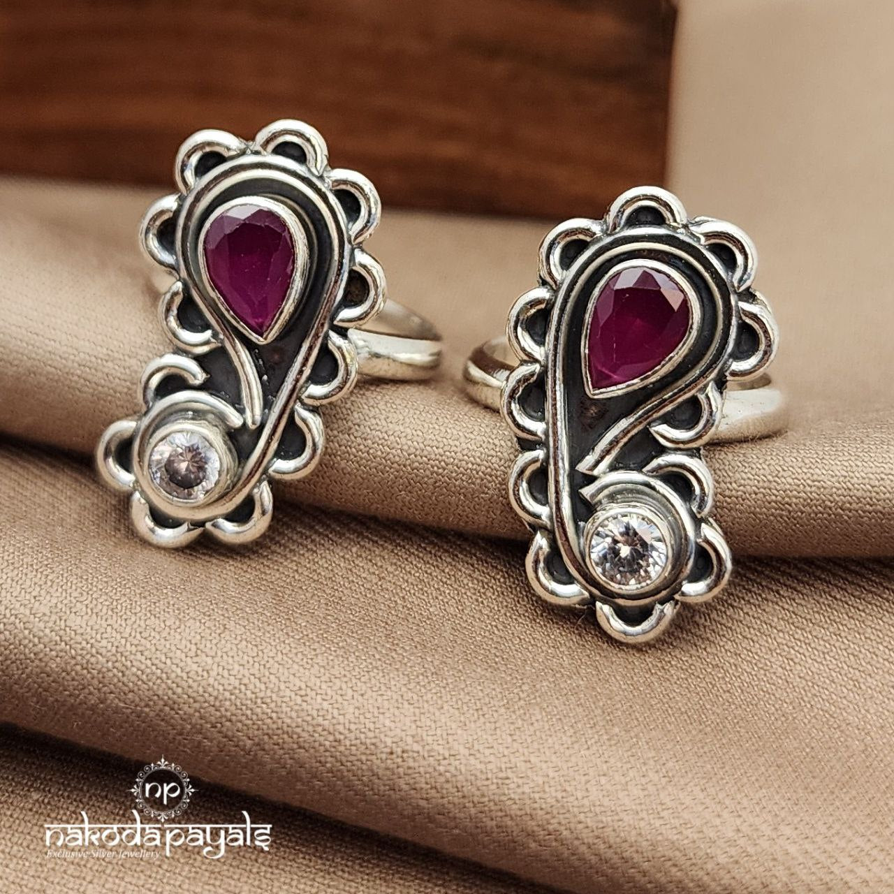 Big Mango Red Toerings (T4642)