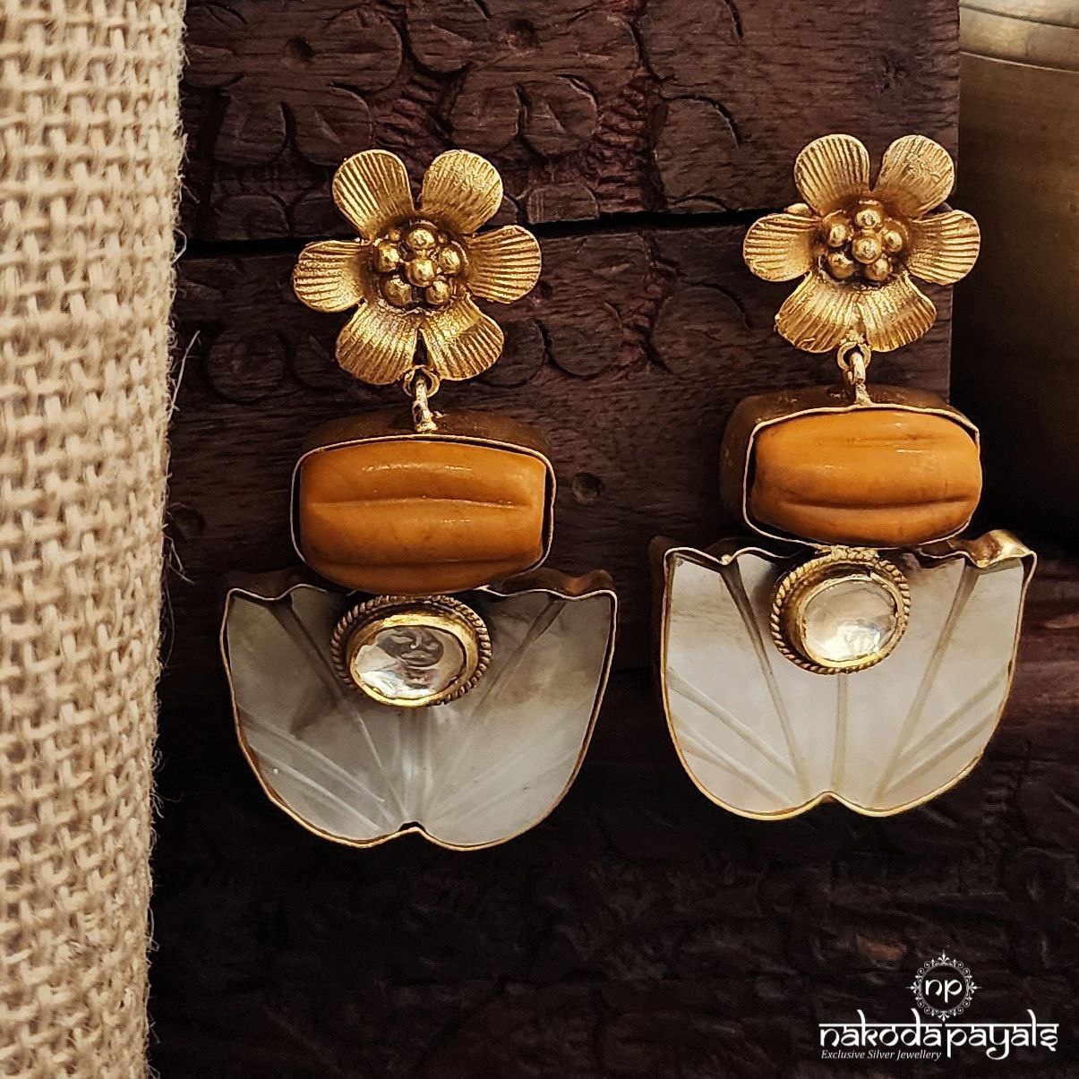 Lotus MOP Coral Earrings (Ge9762)