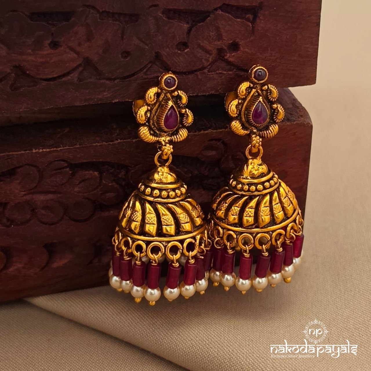 Red Drop Pearly Jhumka (Ge10705)
