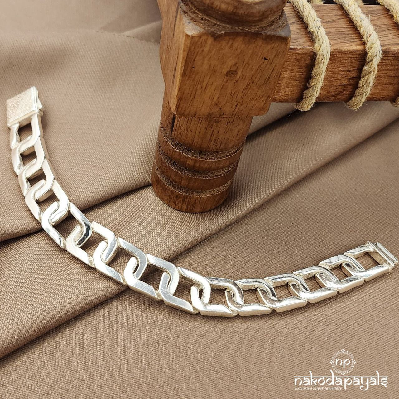 Lock Type Men's Bracelet (Mc1065)