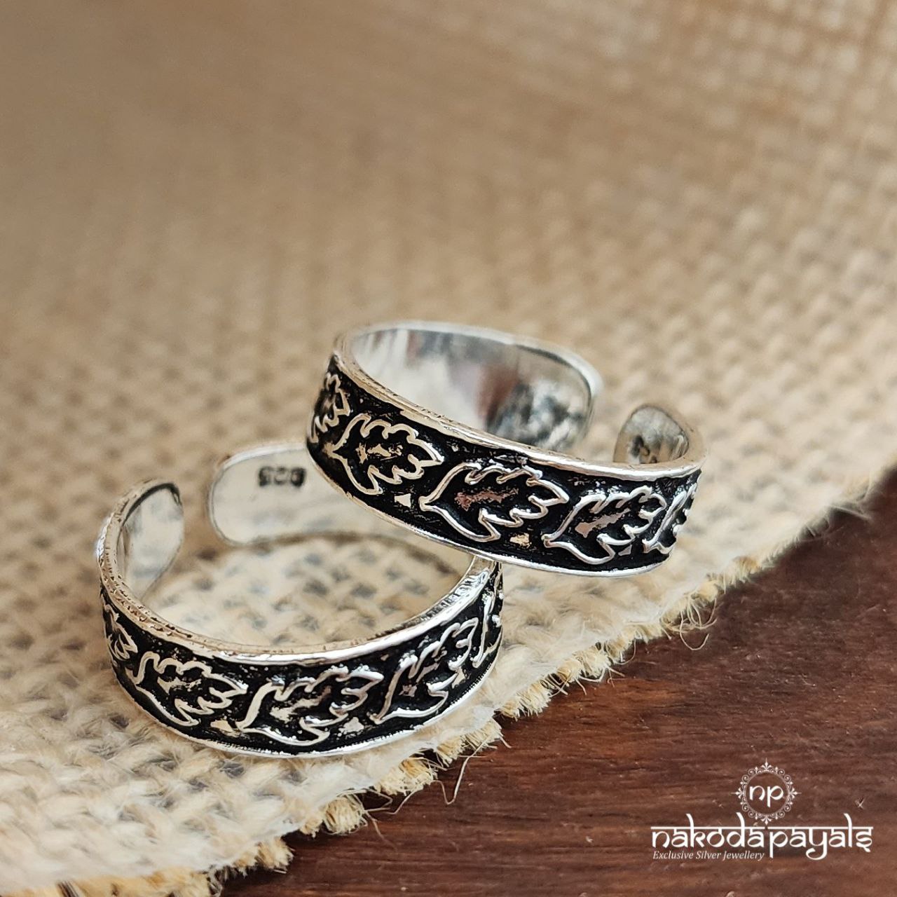 Leafy Toebands (T4575)