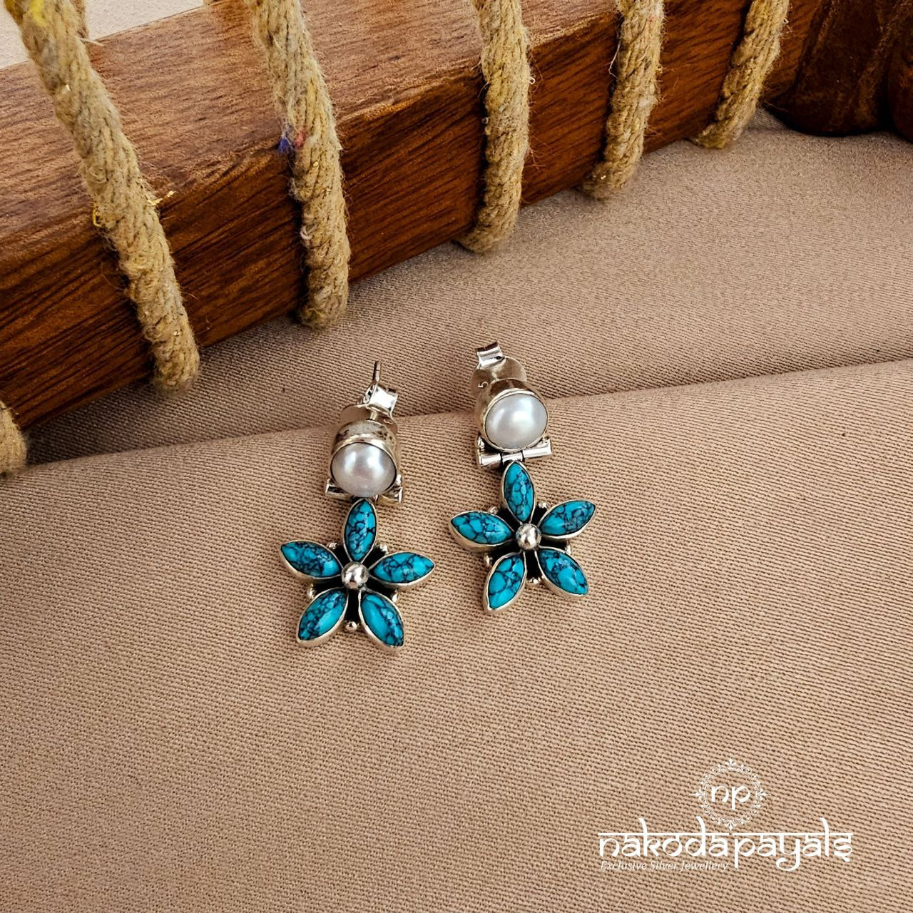Turquoise Drop Studs (S9504)