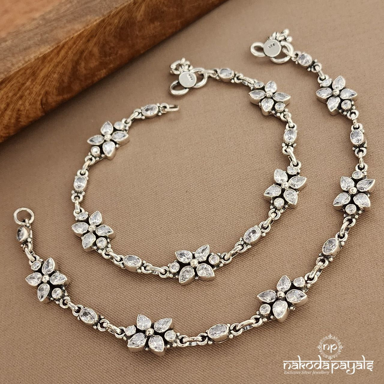 White Cutstone Anklets (A6574)