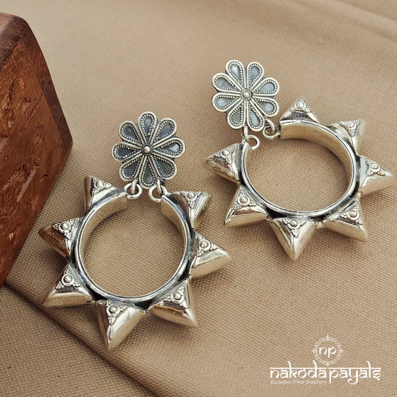 Floral Plain Earrings (C3771)