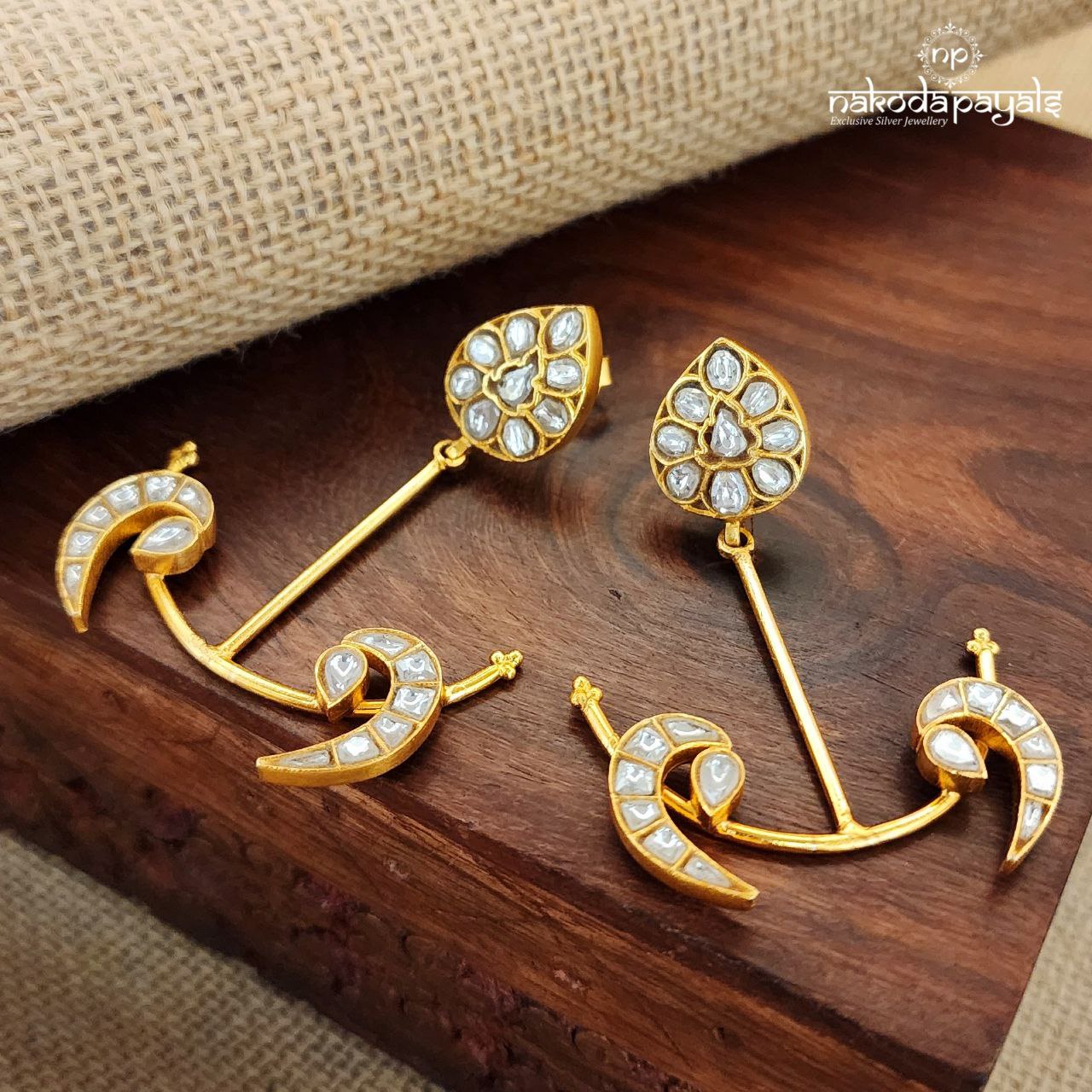 White Kundan Earrings (Ge8390)