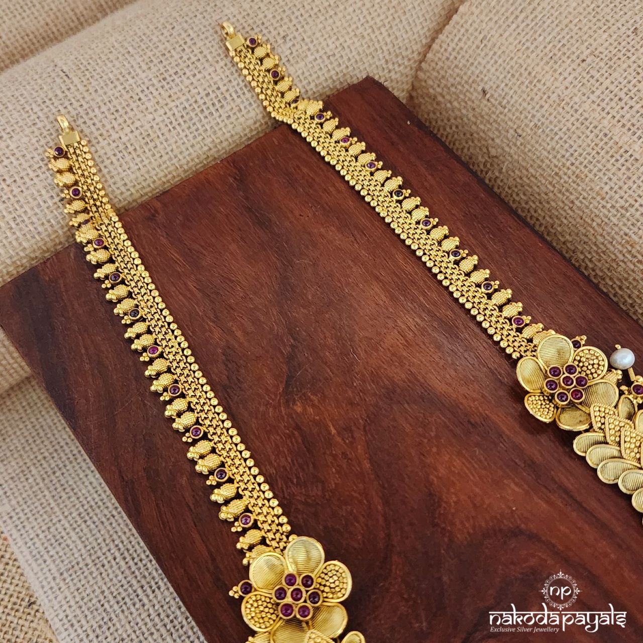 Golden Net Pearled Drop Neckpiece (Gn8144)
