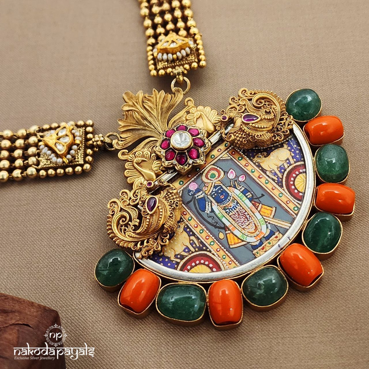 Coral Pearled Kundan Neckpiece (Gn9247)