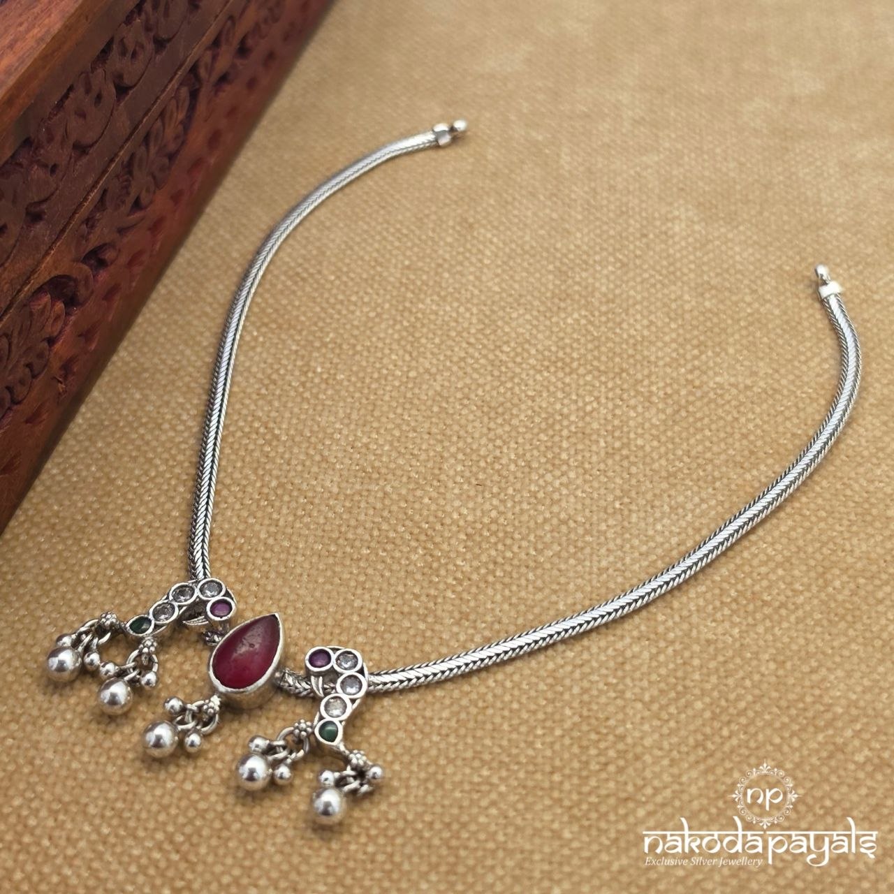 Kemp Stunning Neckpiece (N11976)