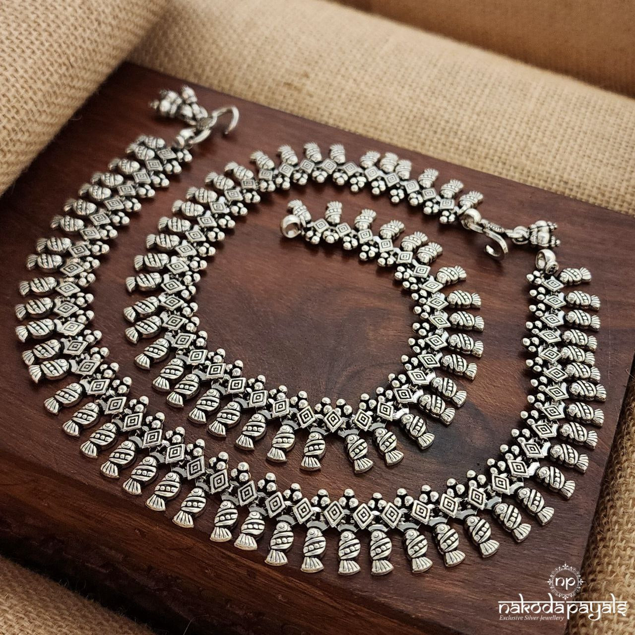 Squarish Peacock Anklets (A6398)