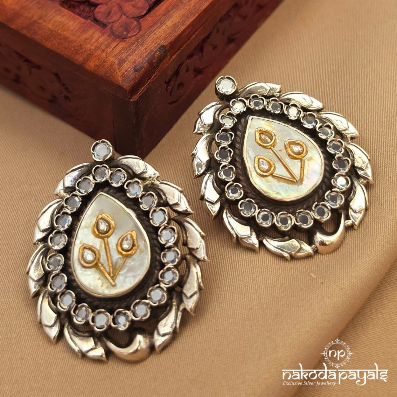 MOP kundan Big Studs(S9705)