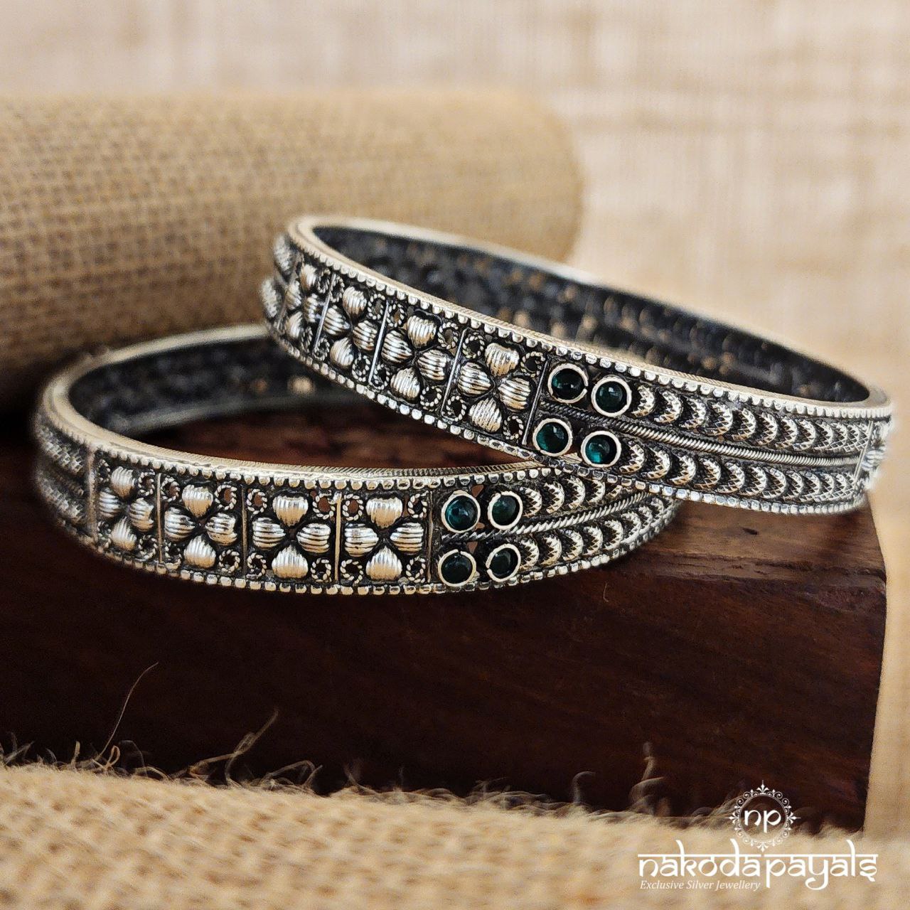 Green Floral Bangle Pair (K5030)