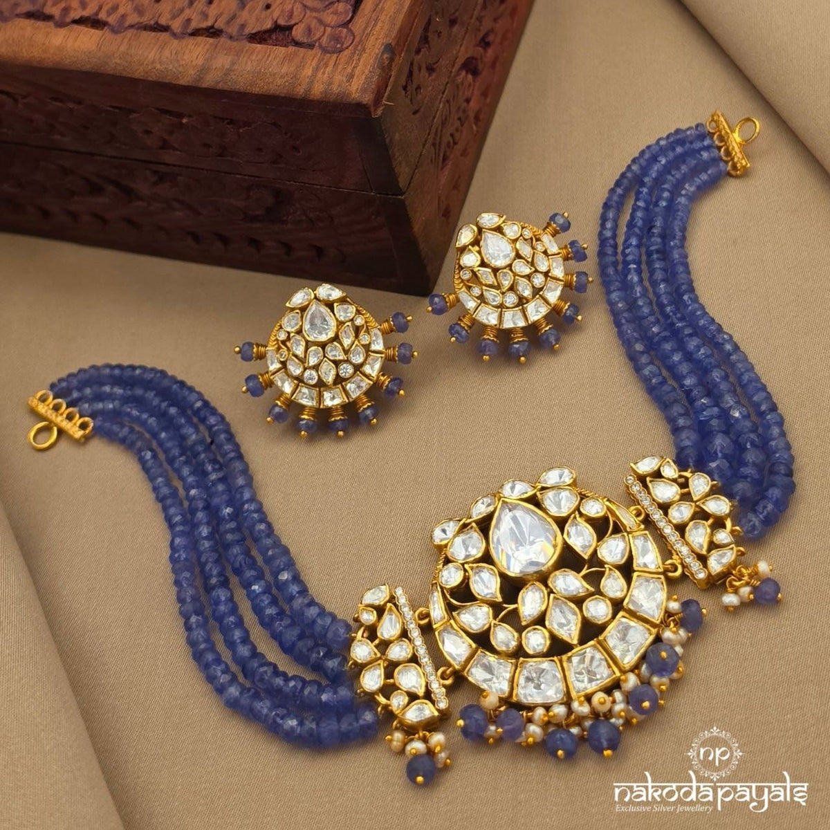 Natural Tanzanite Choker with Earrings (Gn10925)