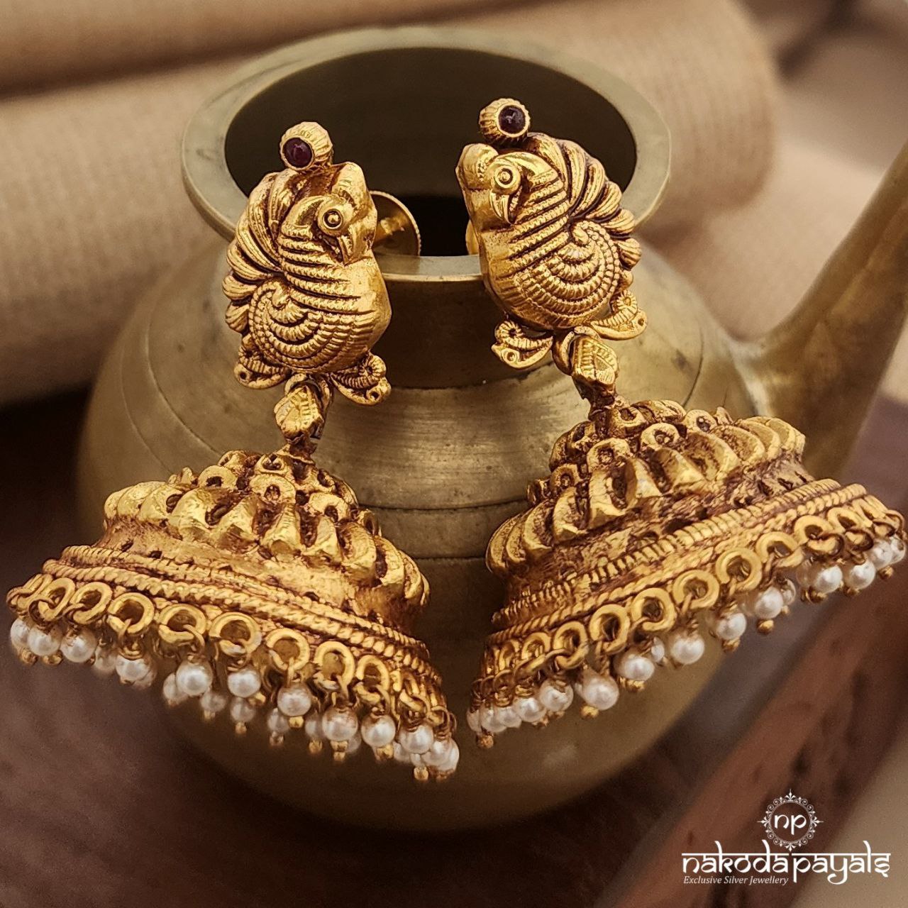 Stunning Carved Peocock Jhumka (Ge9473)