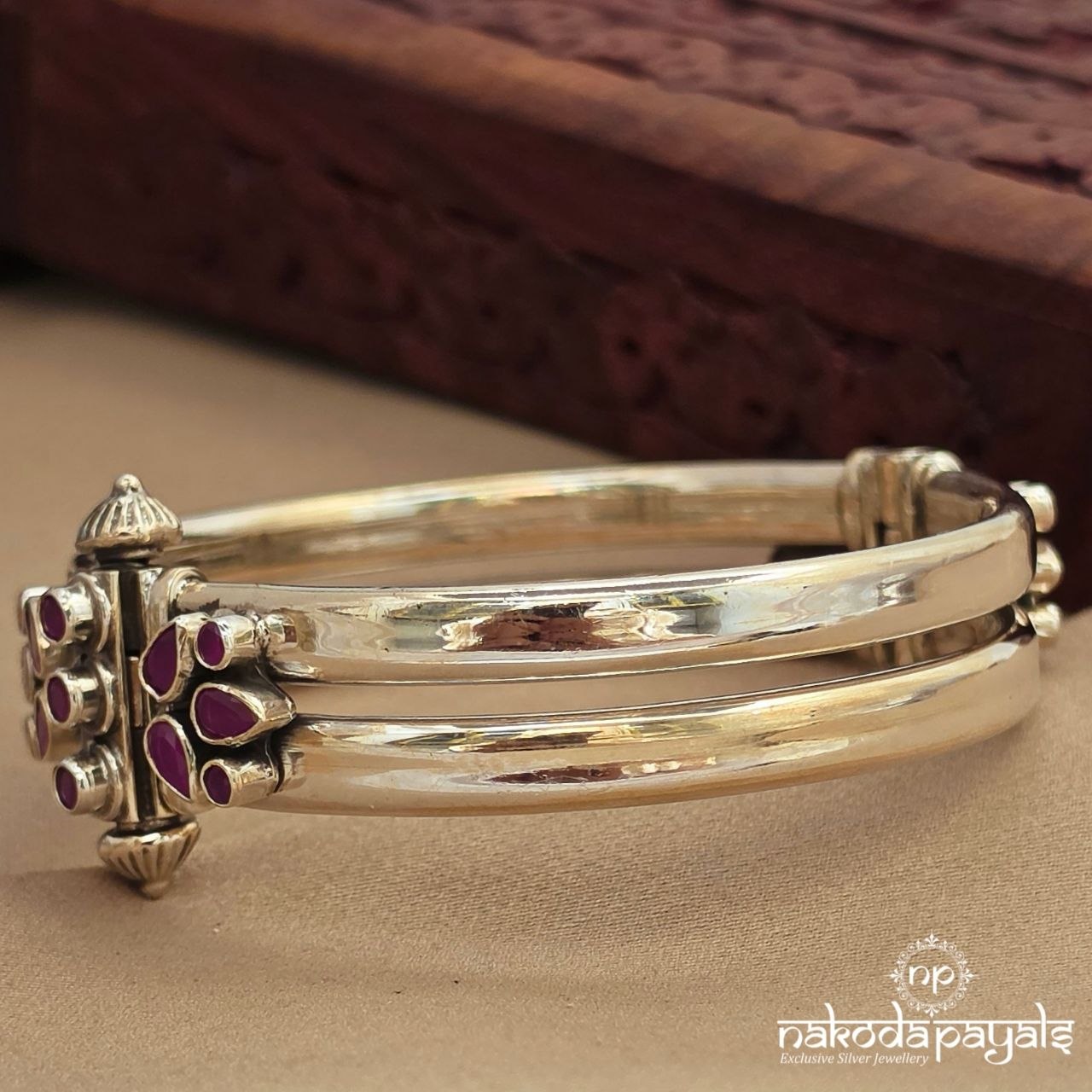 Elegant Pink Leafy Kada (K6331)