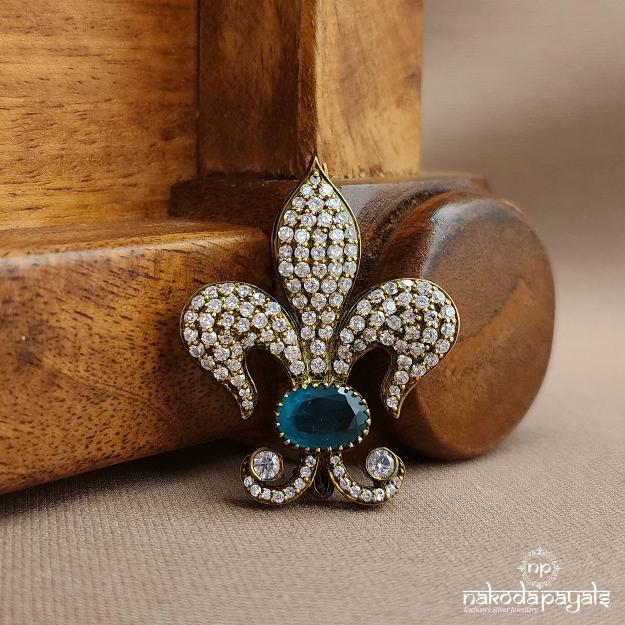 Mini Green CZ Brooch (St3700)
