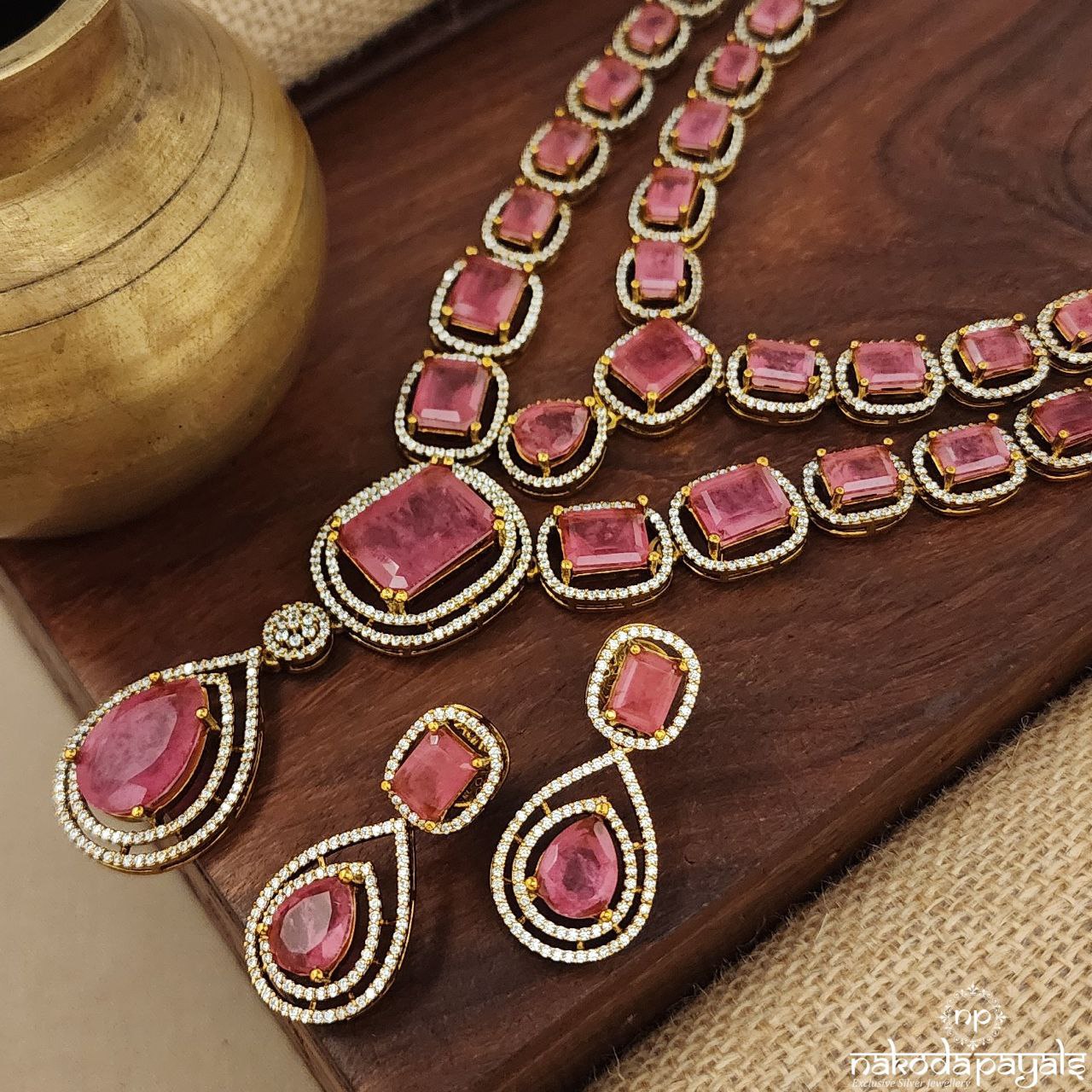 Rectangular Pink Neckpiece with Earrings (Gn8614)
