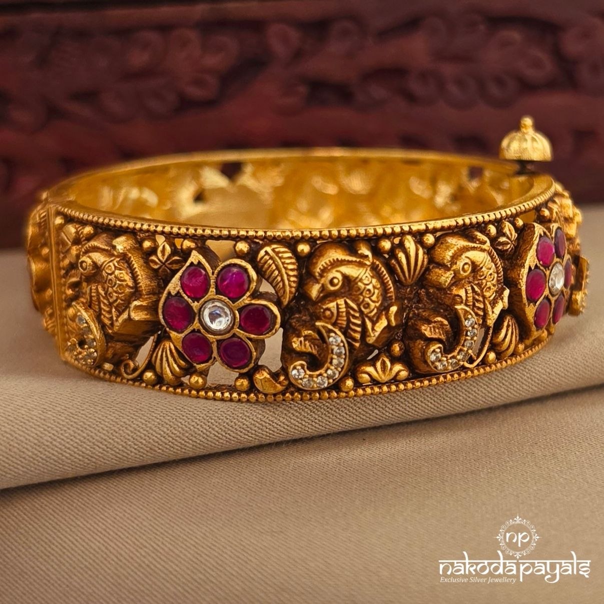 Kundan Traditional Screw Kada (Gk3318)