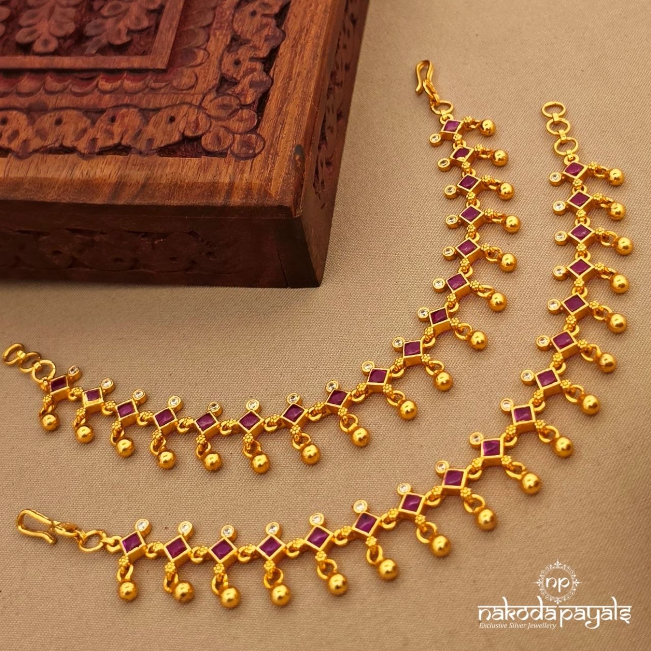 Pink Squarish Ball Drop Maati (Gm1269)